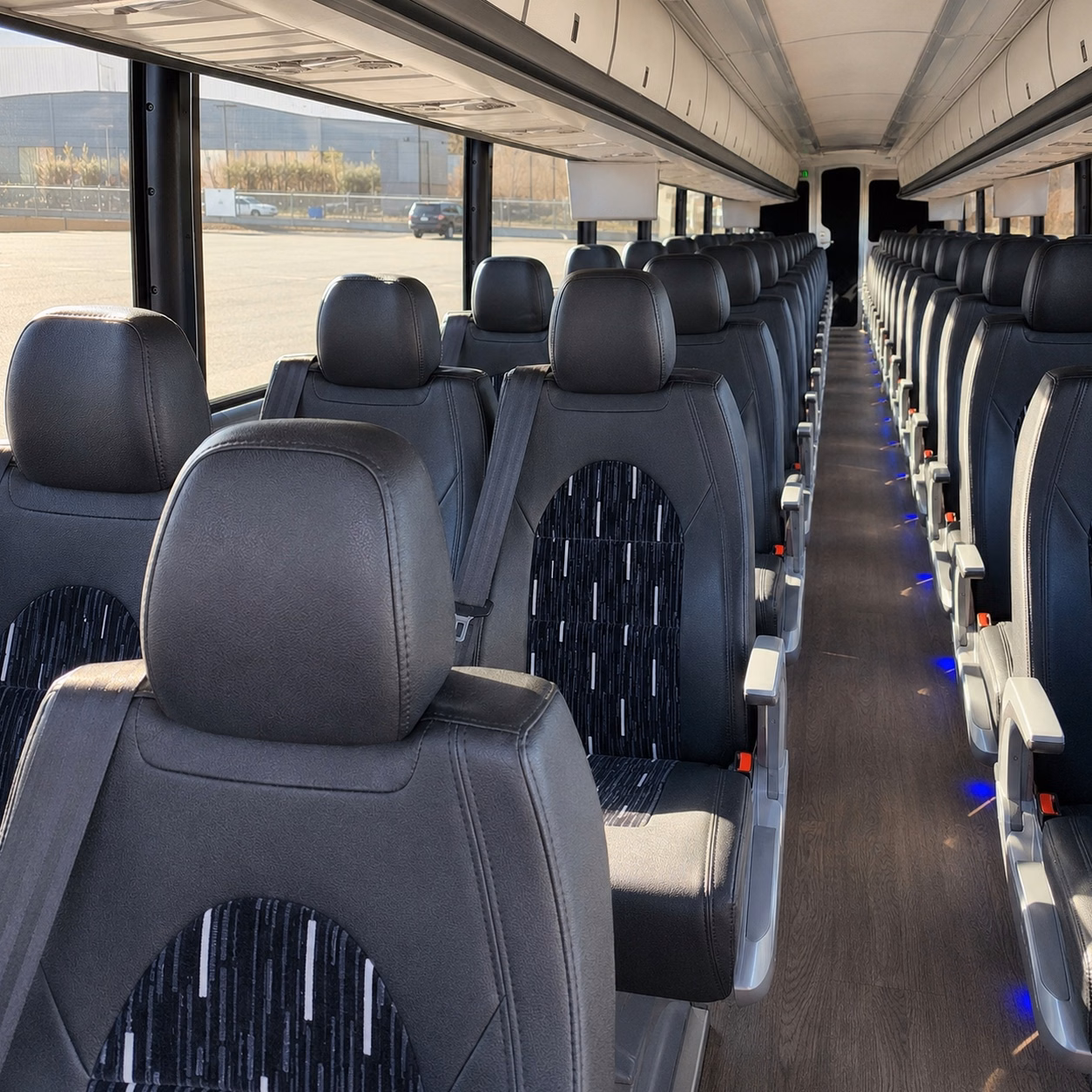 compare bus rental pricing in strongsville online upfront and in minutes