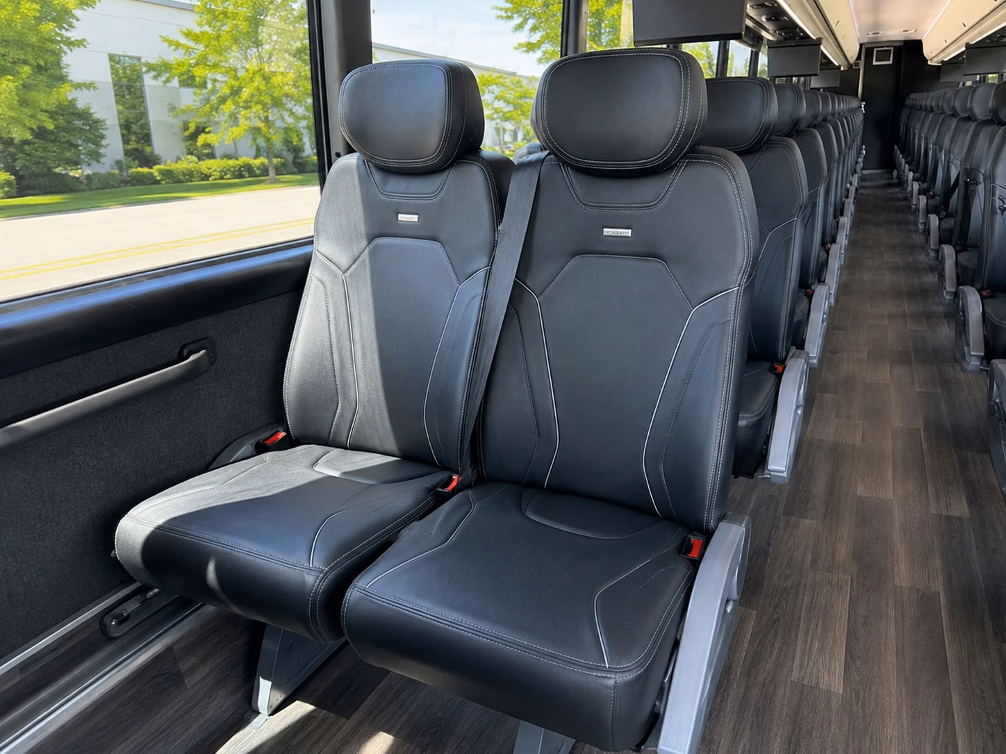 run airport transfers for out of town wedding guests flying into cleveland hopkins