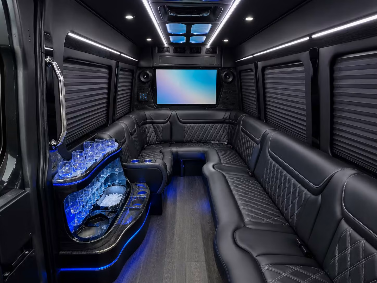 strongsvillecharterbuscompany com is how strongsville teachers book stress free field trip buses