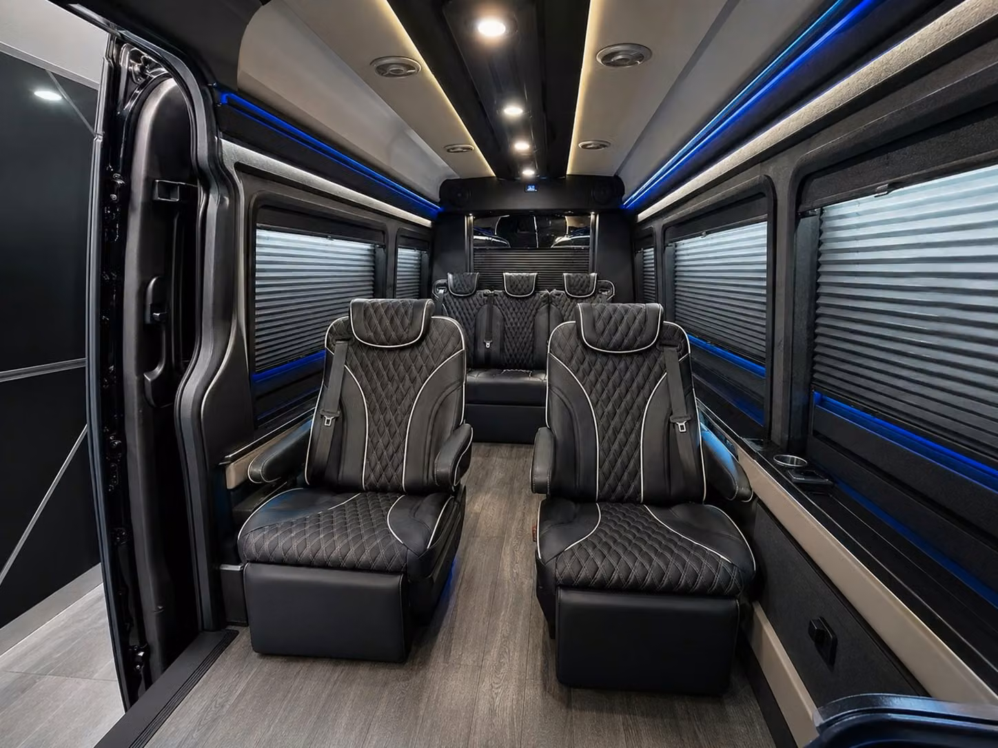you can count on strongsvillecharterbuscompany com for corporate airport shuttle services in strongsville